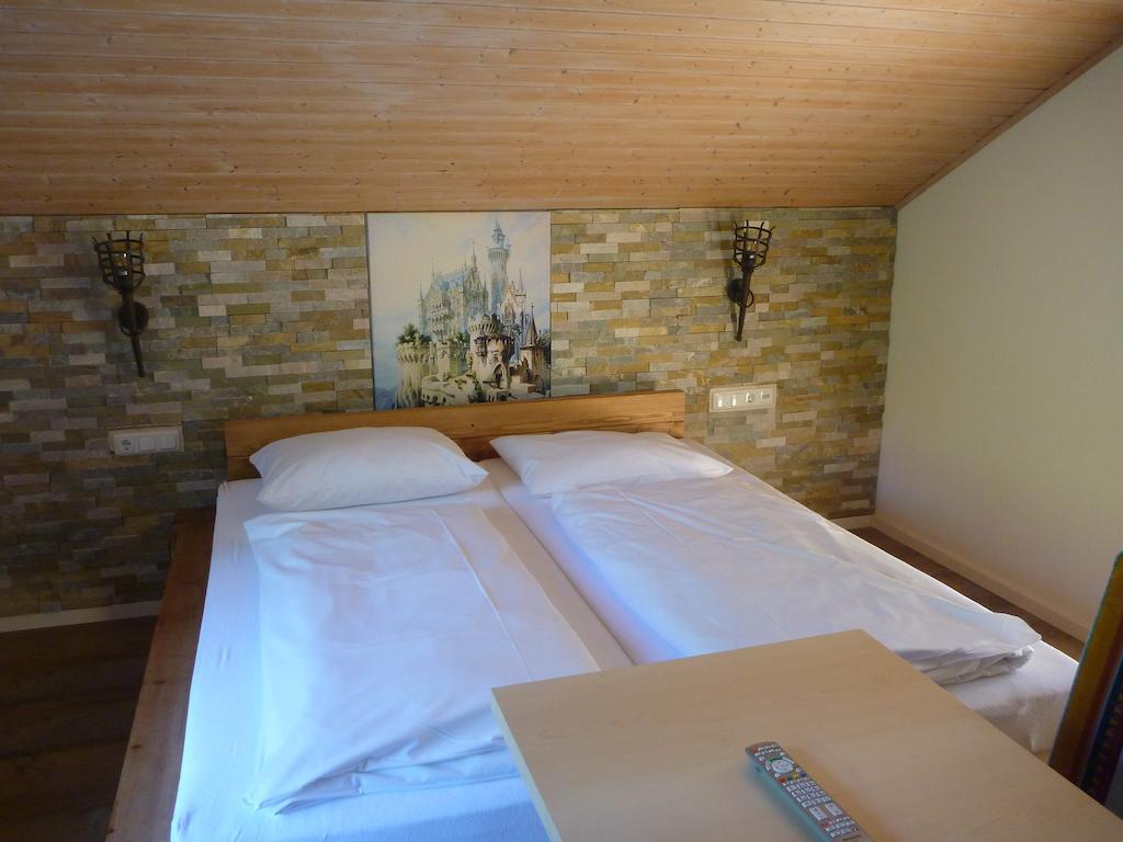 Apartment Gaestehaus Guggomos 