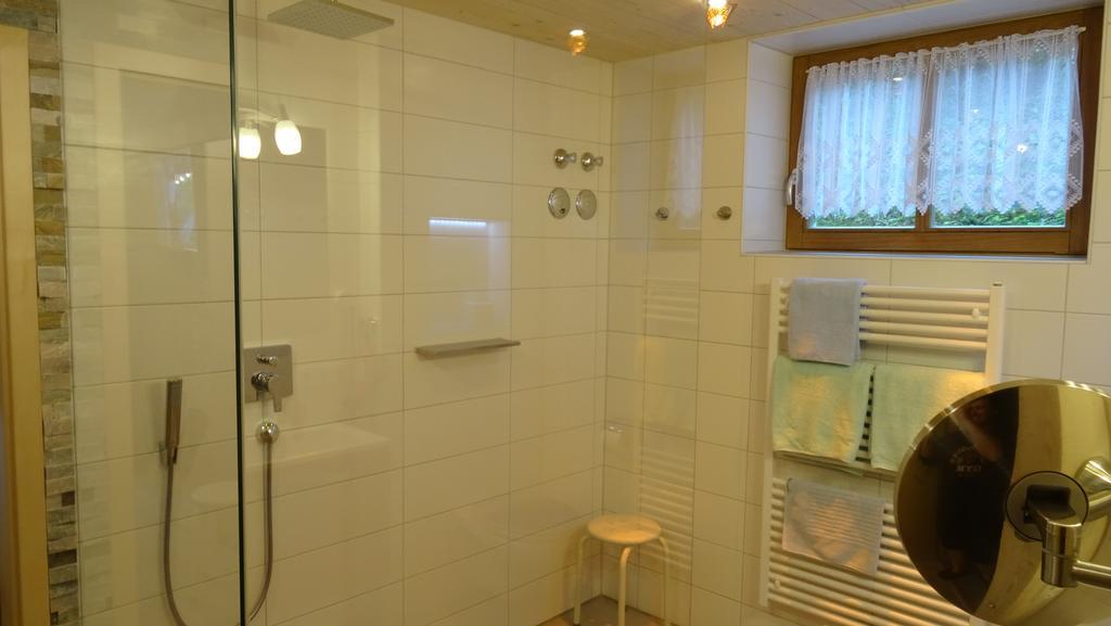 Apartment Gaestehaus Guggomos 